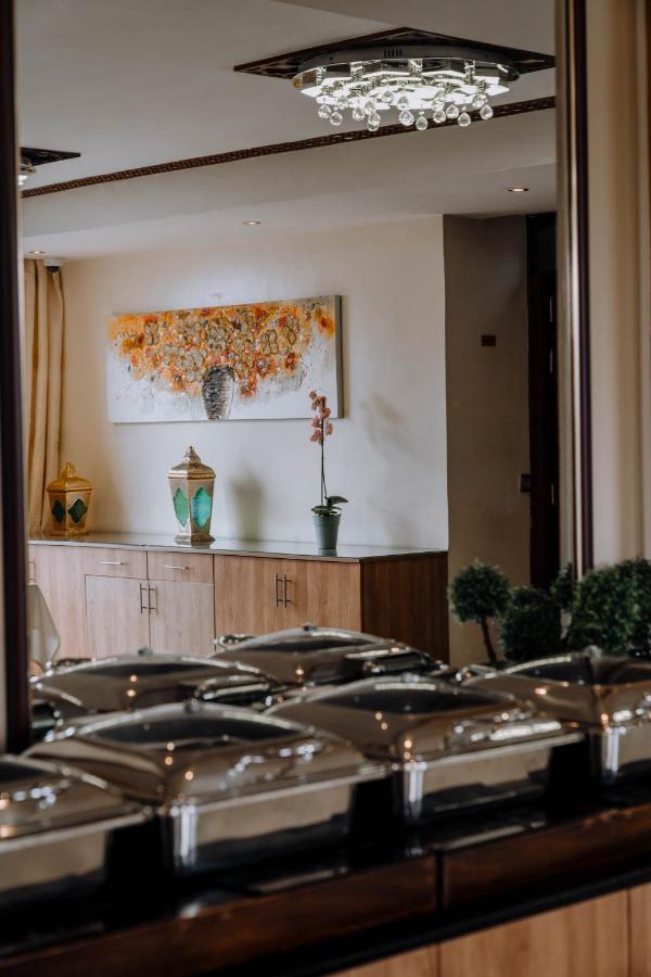 Saab Royale Hotel Ναϊρόμπι Εξωτερικό φωτογραφία