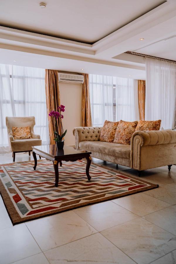 Saab Royale Hotel Ναϊρόμπι Εξωτερικό φωτογραφία