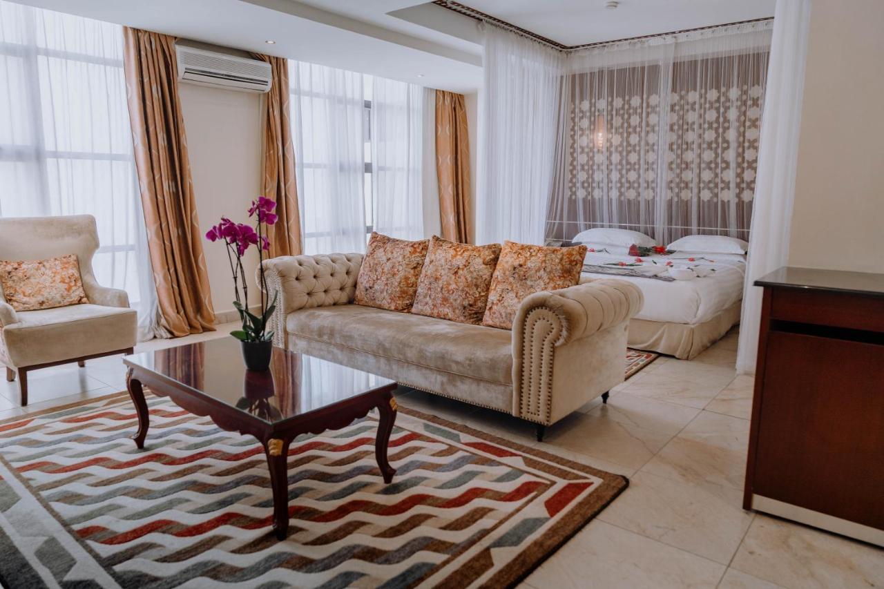 Saab Royale Hotel Ναϊρόμπι Εξωτερικό φωτογραφία